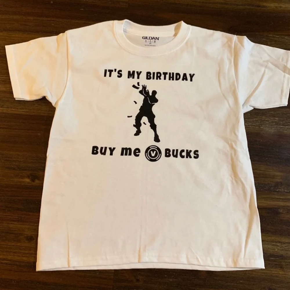 Fortnite Birthdat V-Bucks T-Shirt